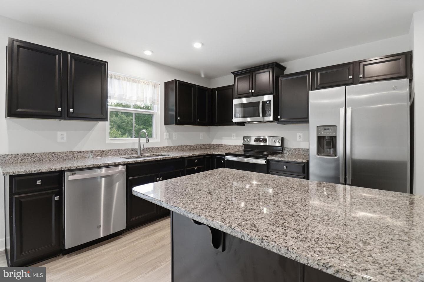 369 E Calvert Crossing photo 9