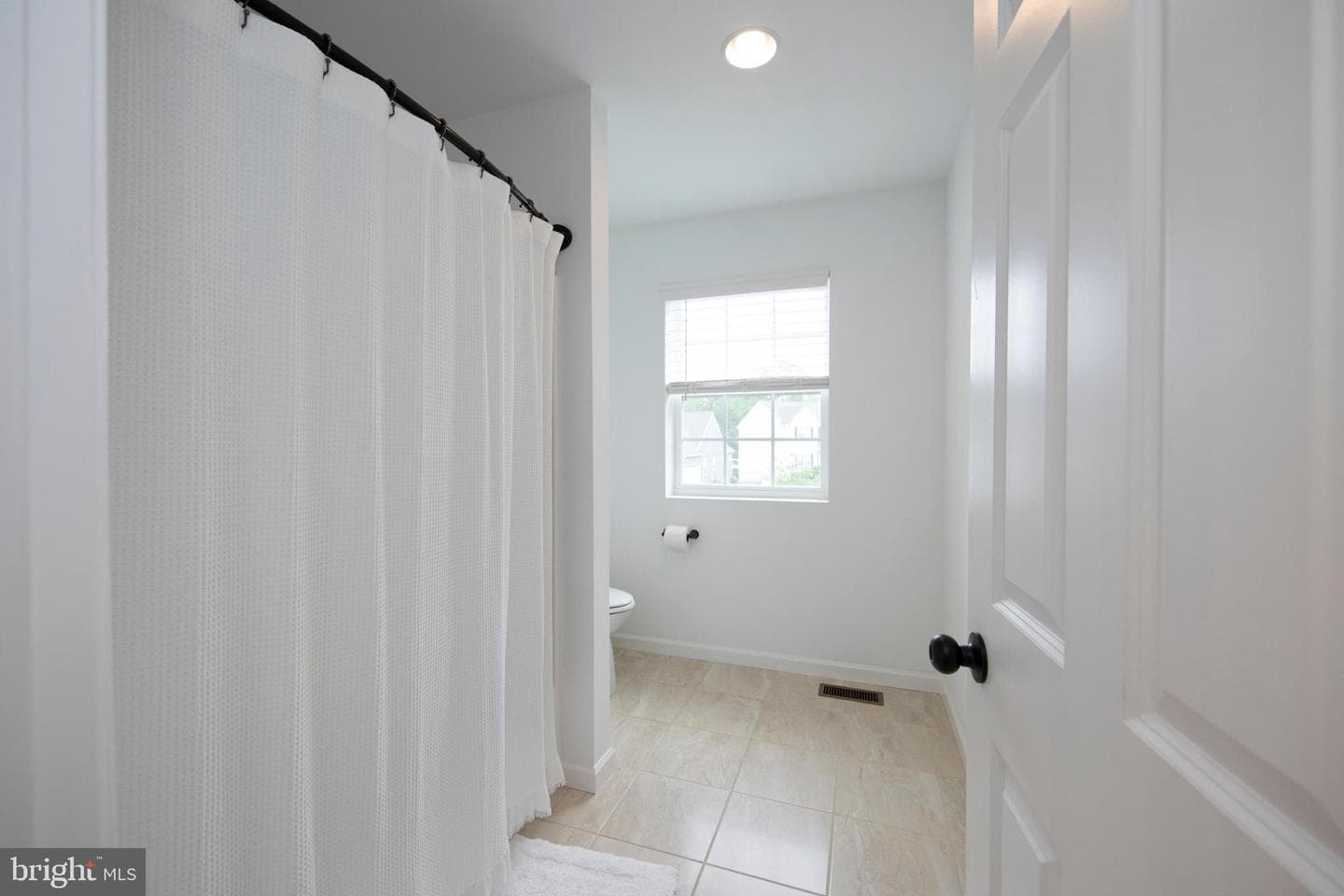 154 Saratoga Ct photo 35