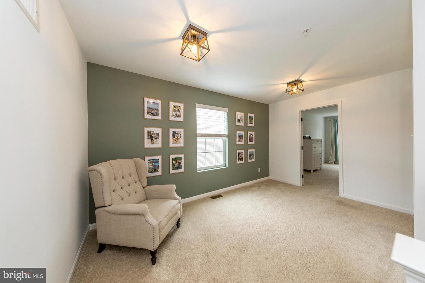 154 Saratoga Ct photo 37