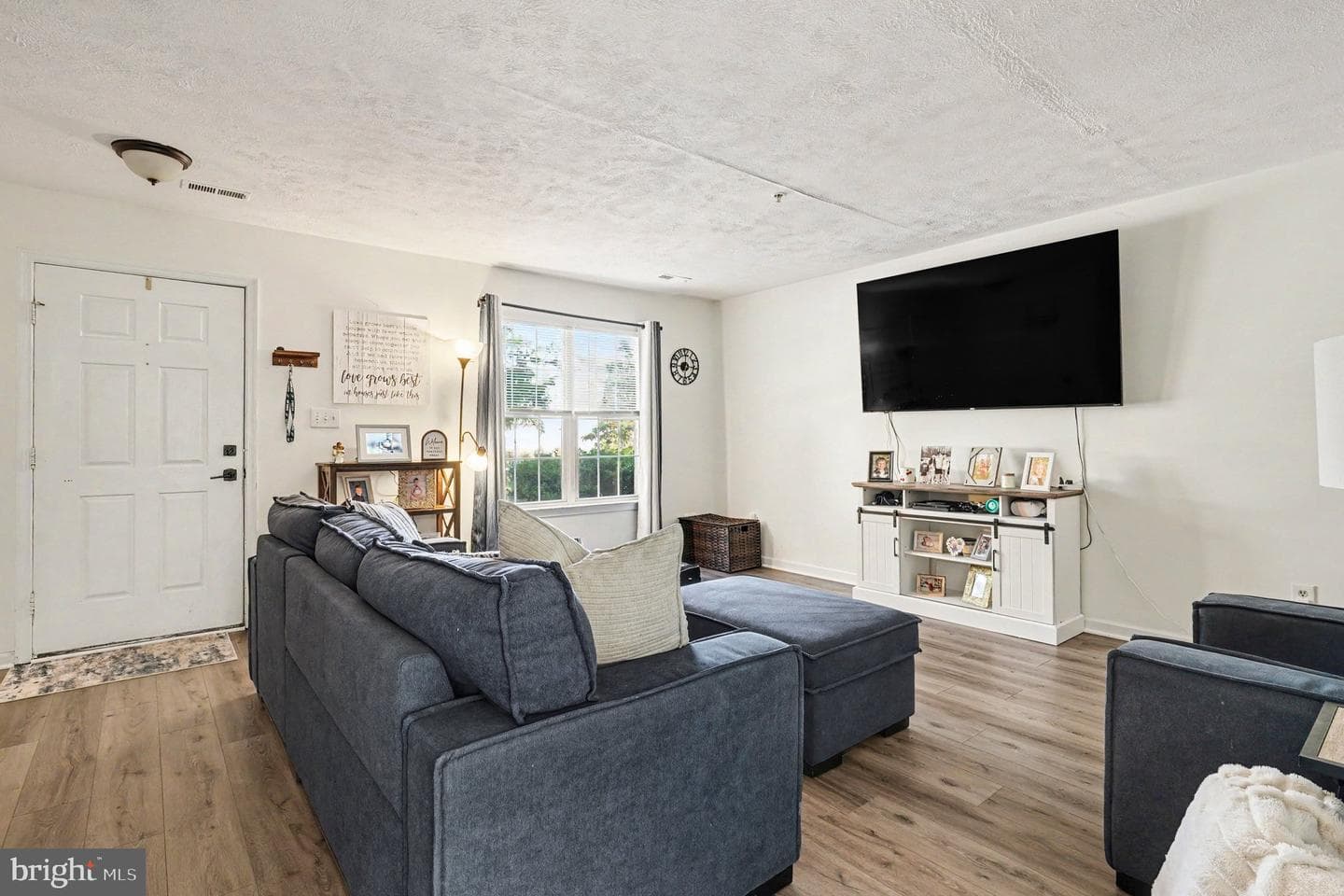 35 Chartwell Court photo 7