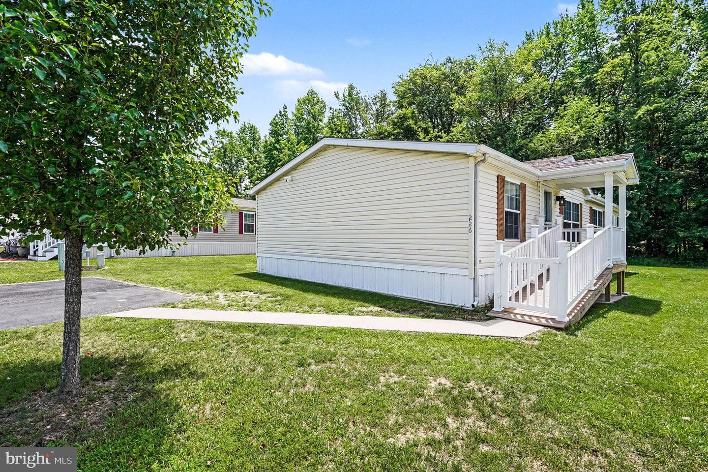 226 Woods Way photo 3