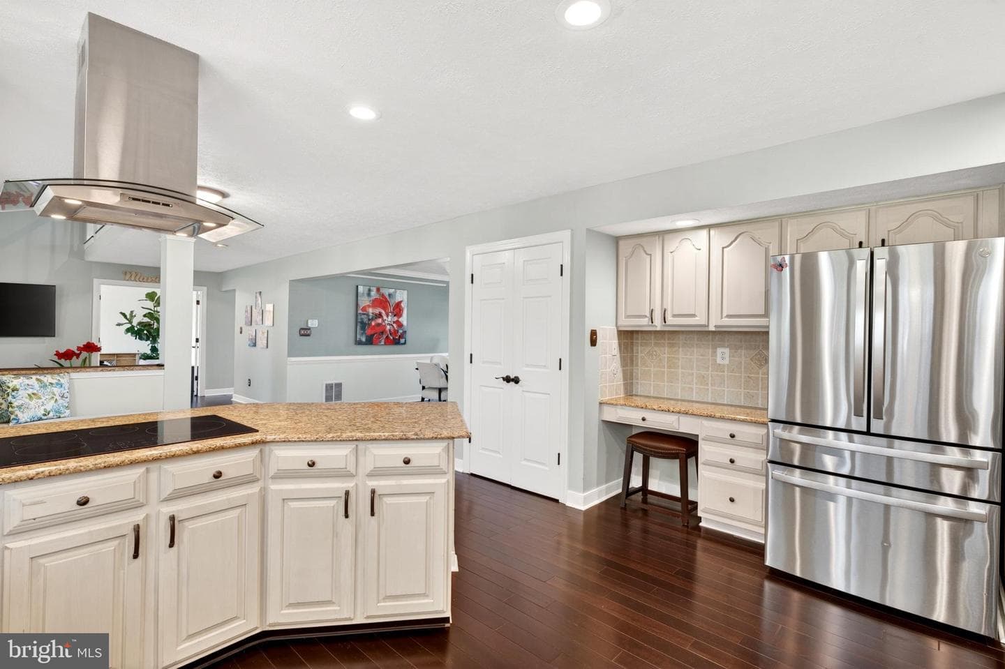100 Longview Drive photo 18
