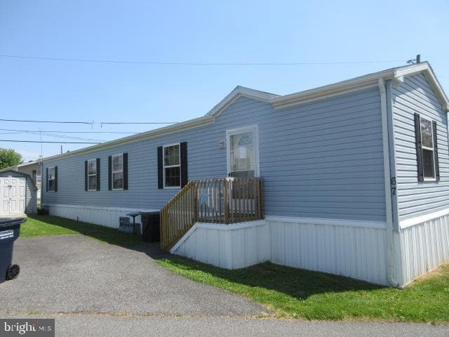 67 Saint Michaels Ct photo 2