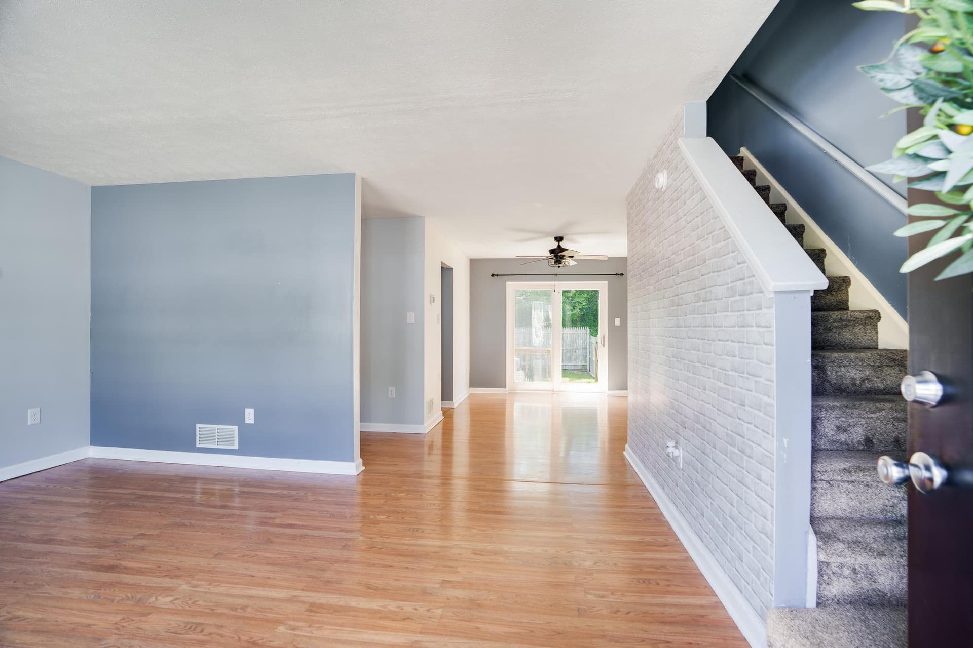 129 Mahogany Drive photo 2