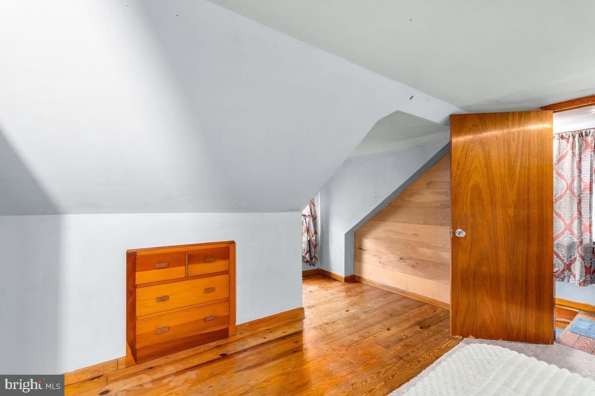 1459 Glebe Road photo 13
