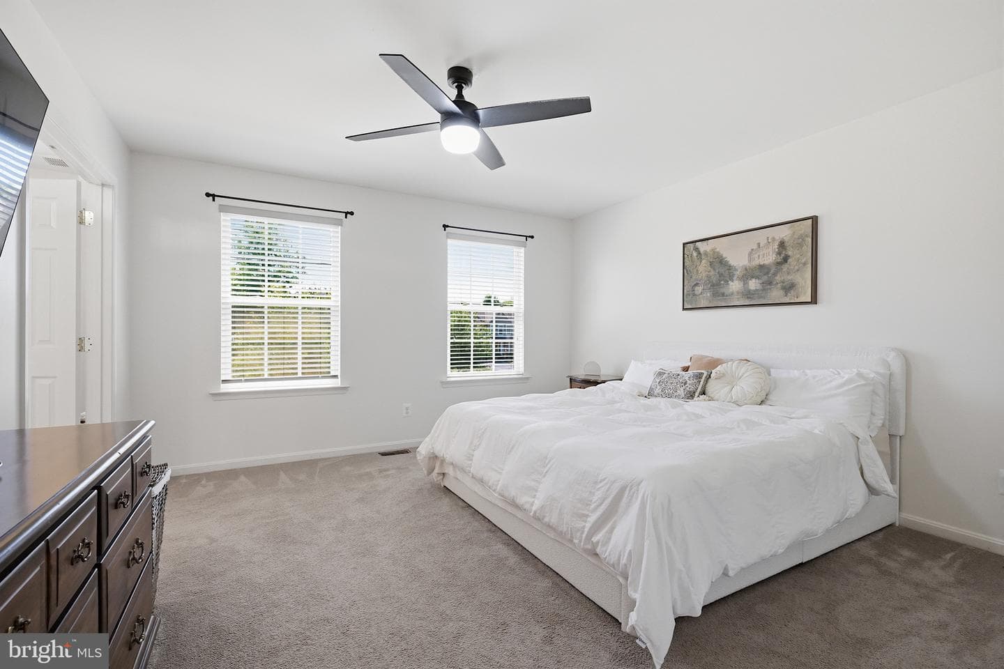 146 Flintstone Drive photo 14