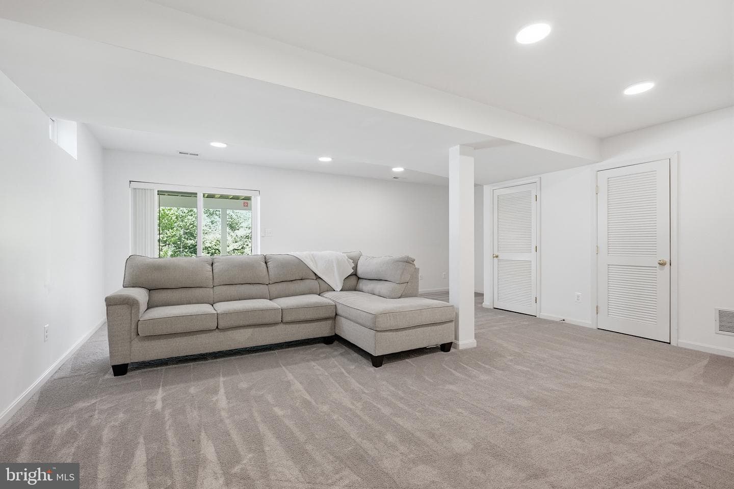 146 Flintstone Drive photo 23