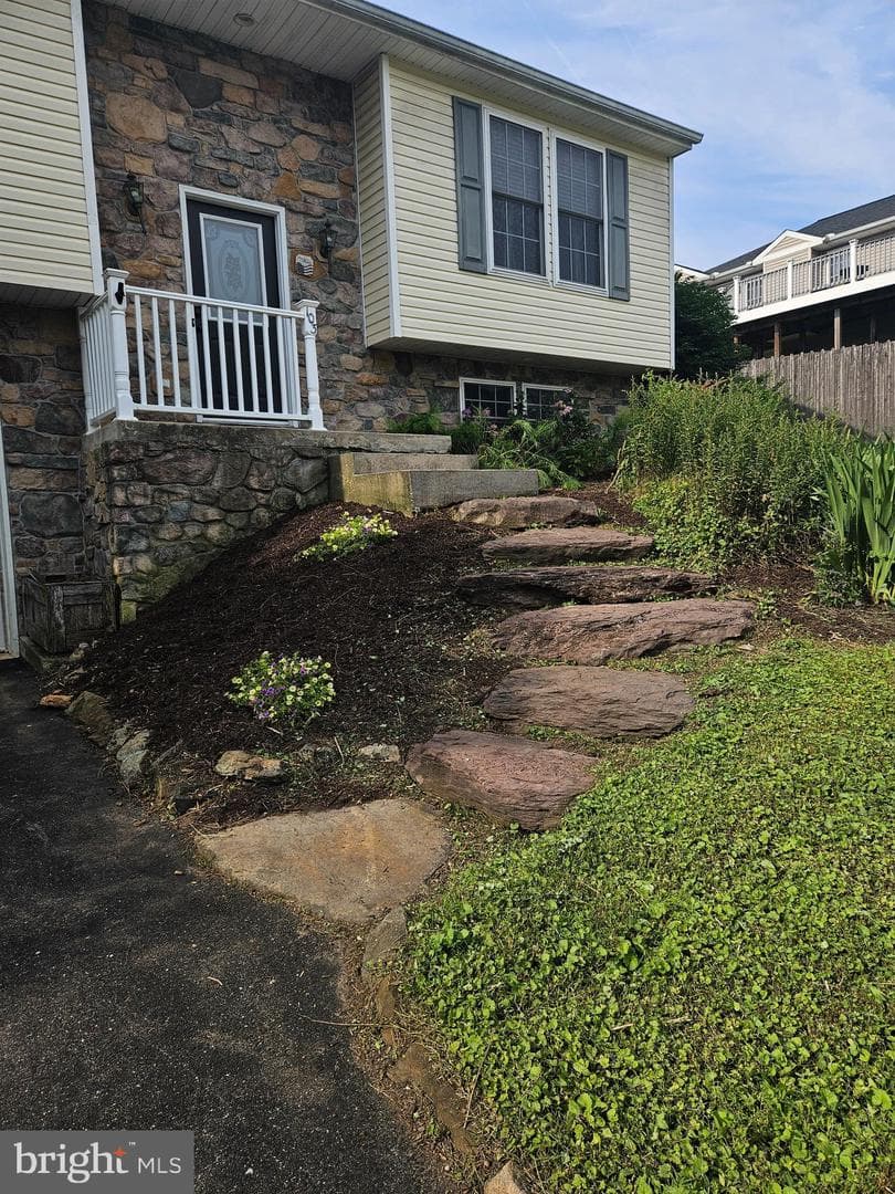 103 Britton Drive photo 3