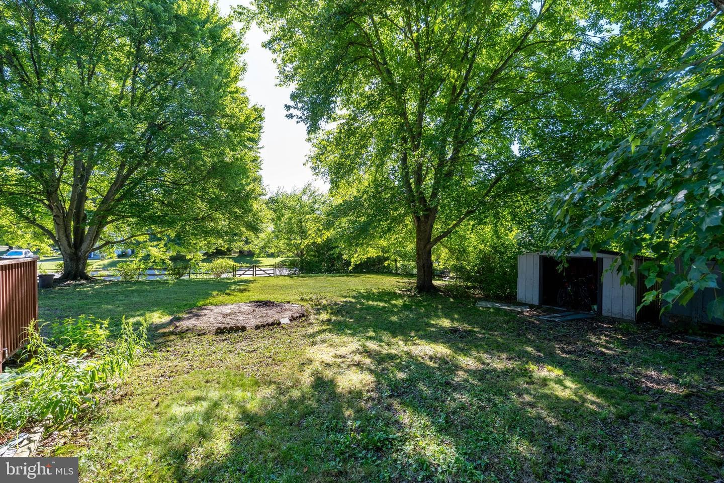 242 Courtney Drive photo 8