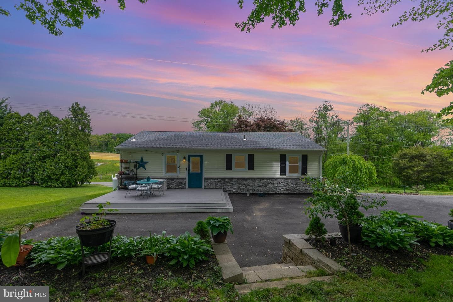 2585 Red Toad Road photo 1