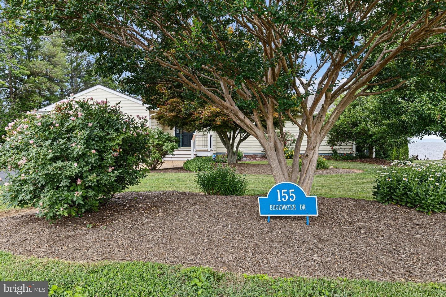 155 Edgewater Drive photo 3