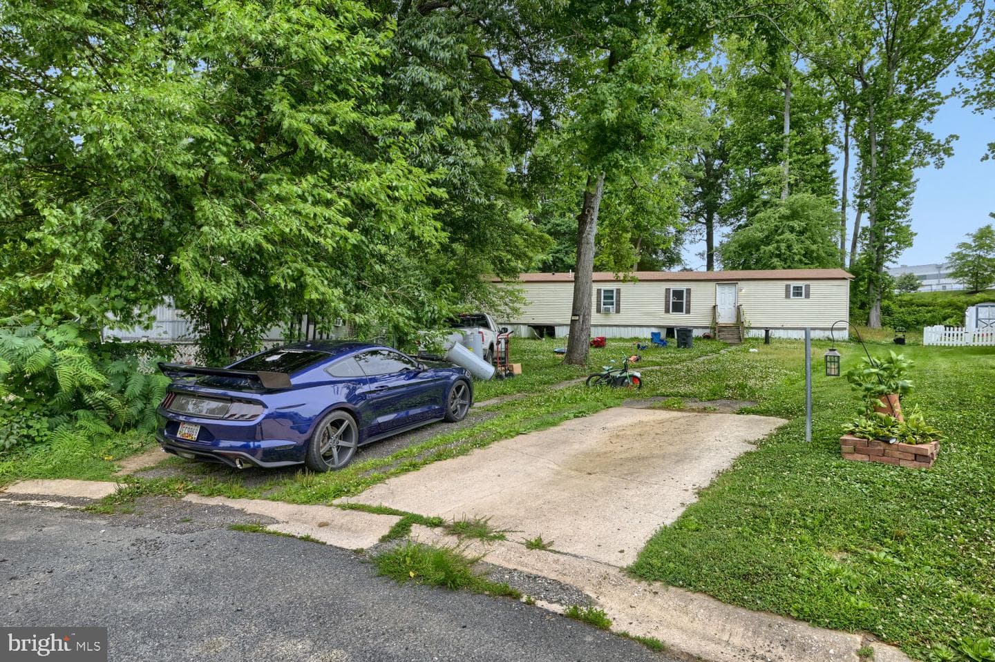 107 Michigan Court photo 28