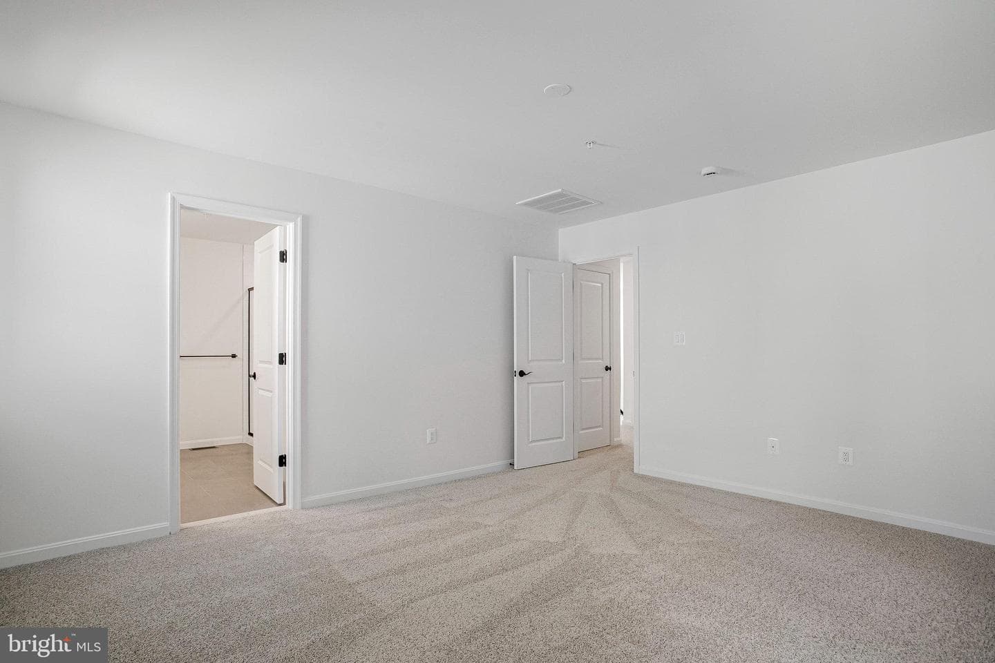 112 Catalpa Drive photo 32