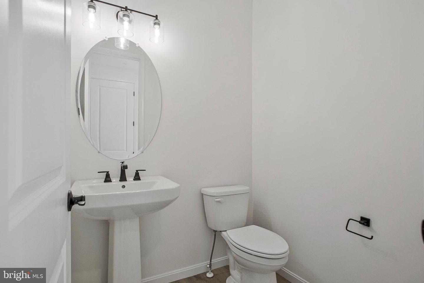 112 Catalpa Drive photo 7