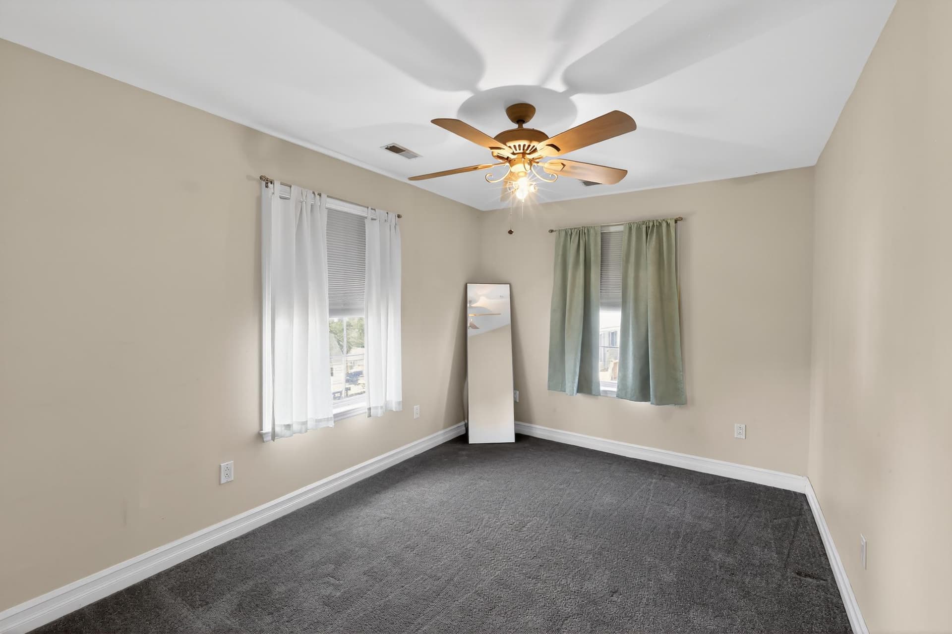 28 Beechwood Street photo 22