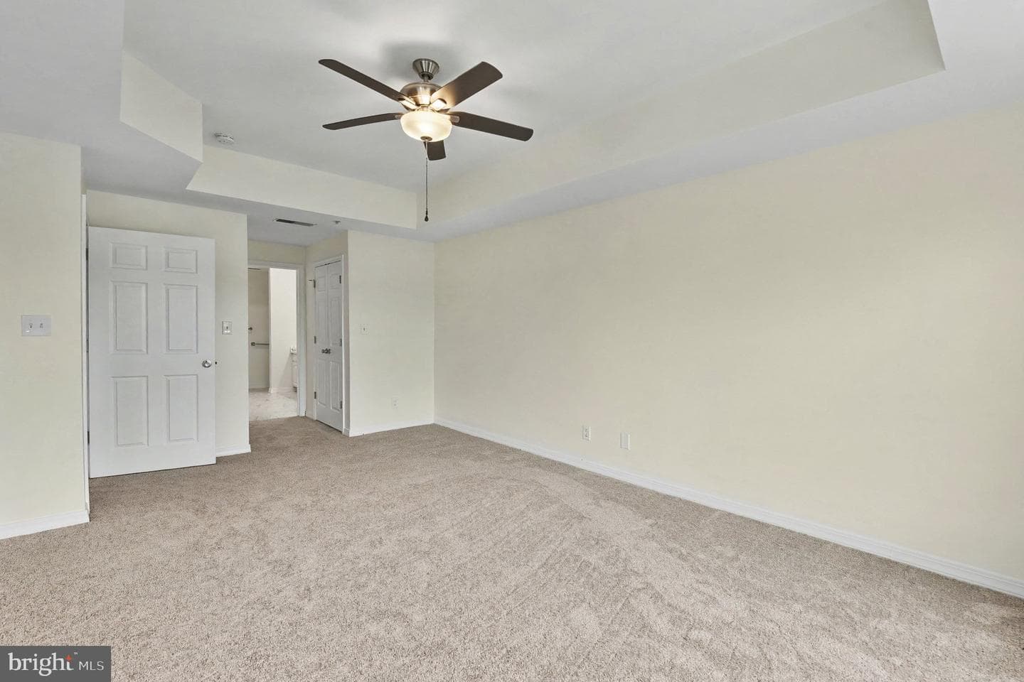 231 Roundhouse Drive #3i photo 12