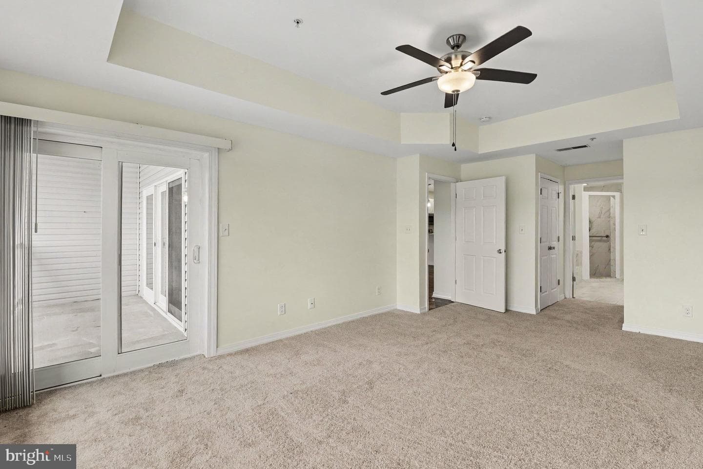 231 Roundhouse Drive #3i photo 14