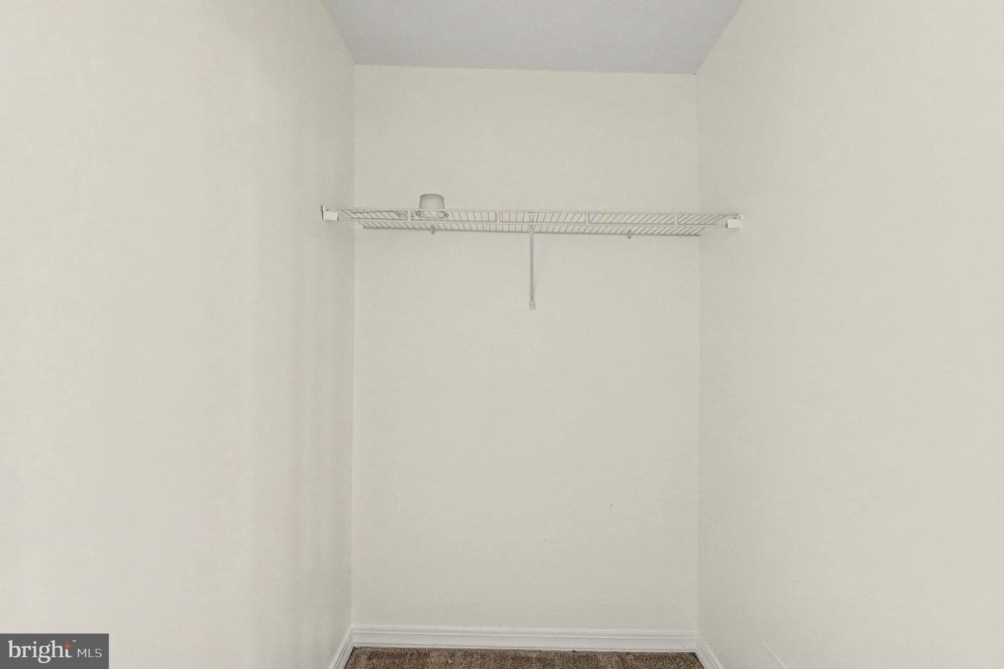 231 Roundhouse Drive #3i photo 15