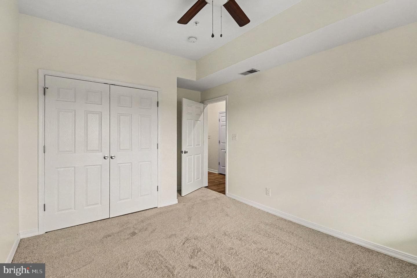 231 Roundhouse Drive #3i photo 19