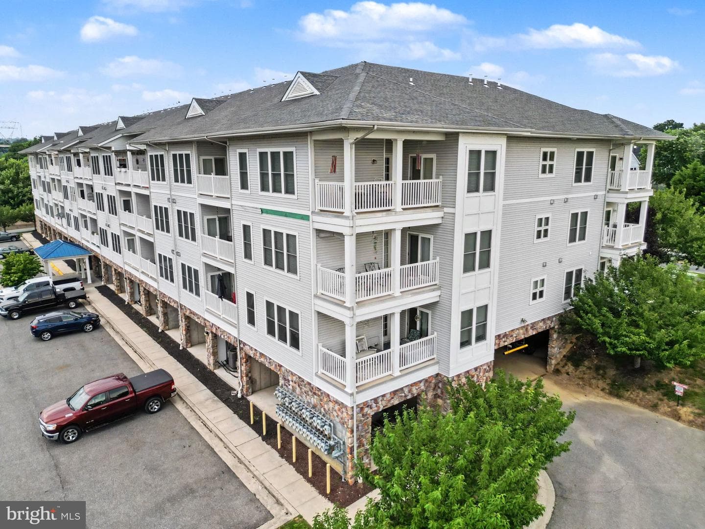 231 Roundhouse Drive #3i photo 26