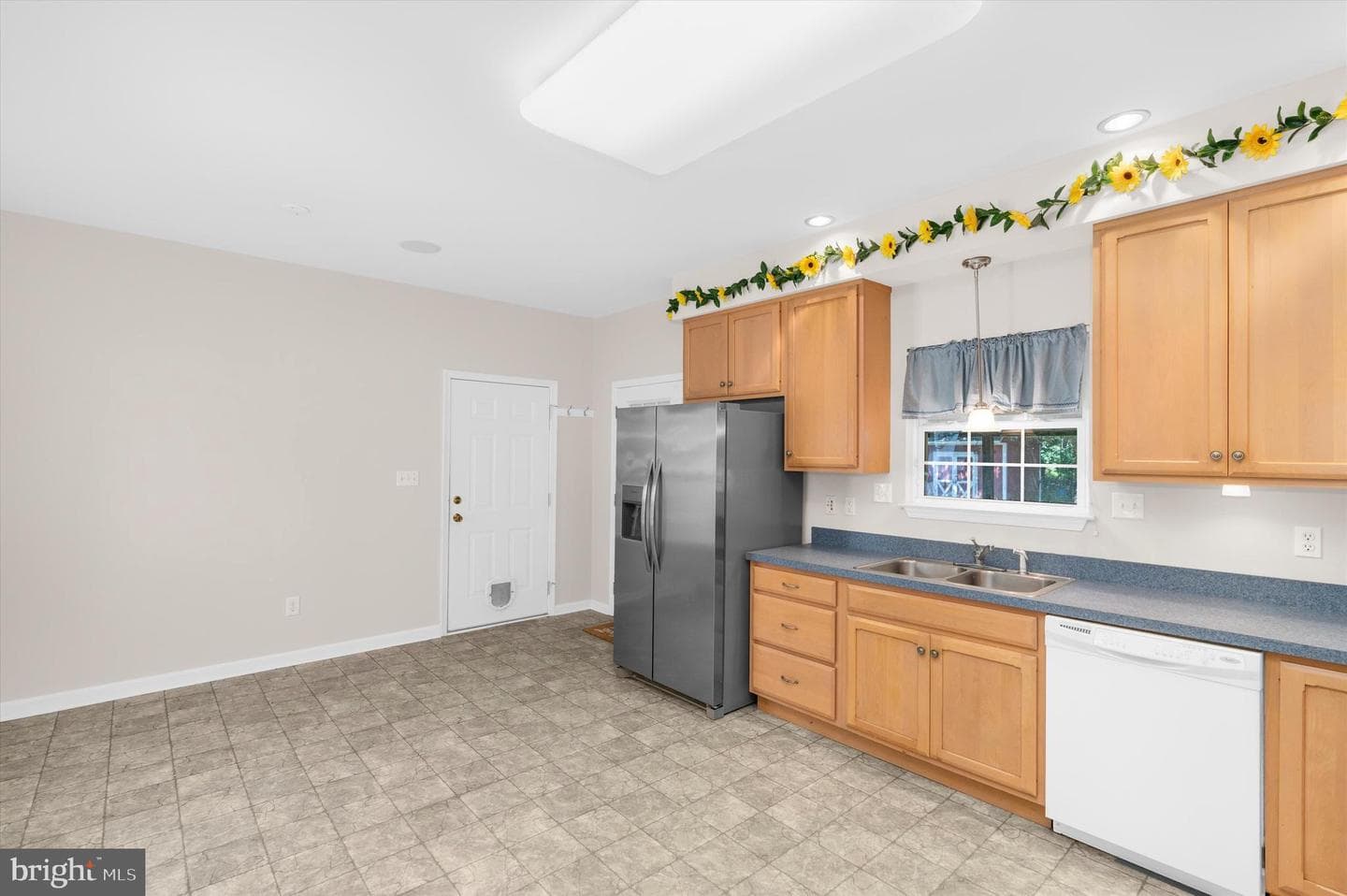 213 Ariel Avenue photo 16
