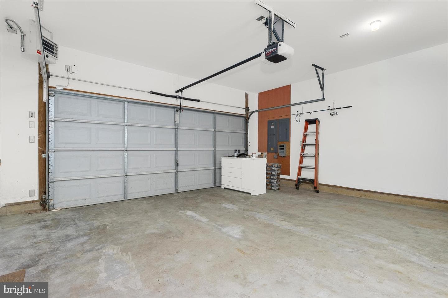 213 Ariel Avenue photo 41