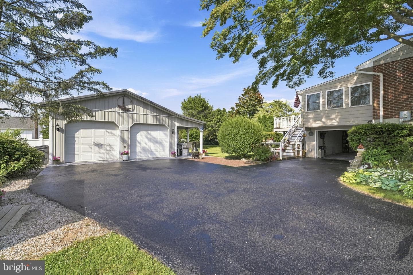 55 Midway photo 29