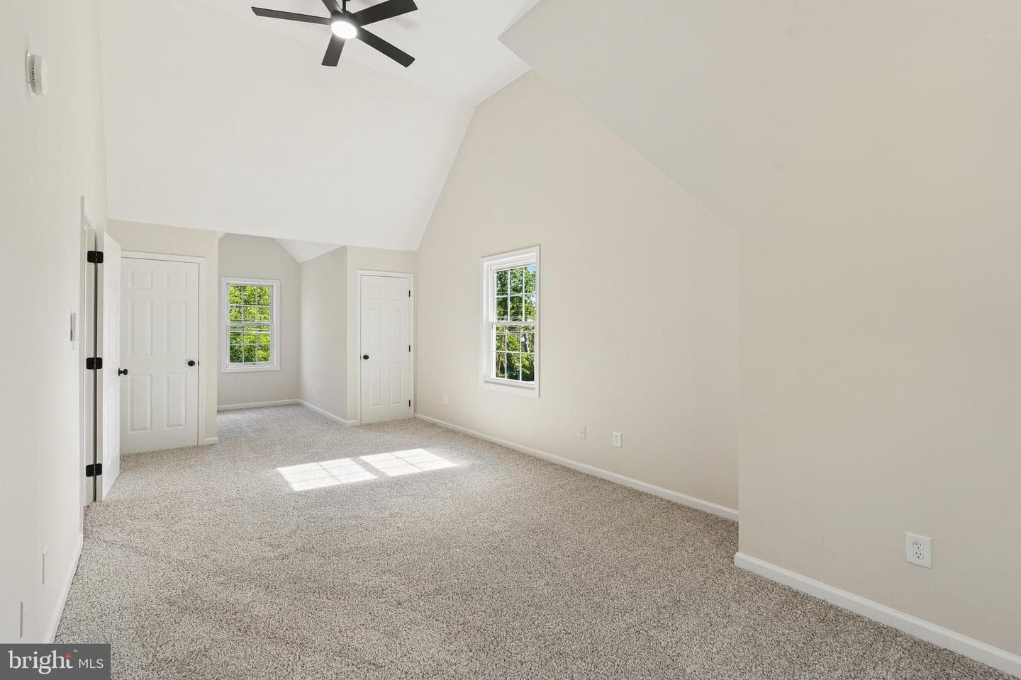 224 W Cecil Avenue photo 48