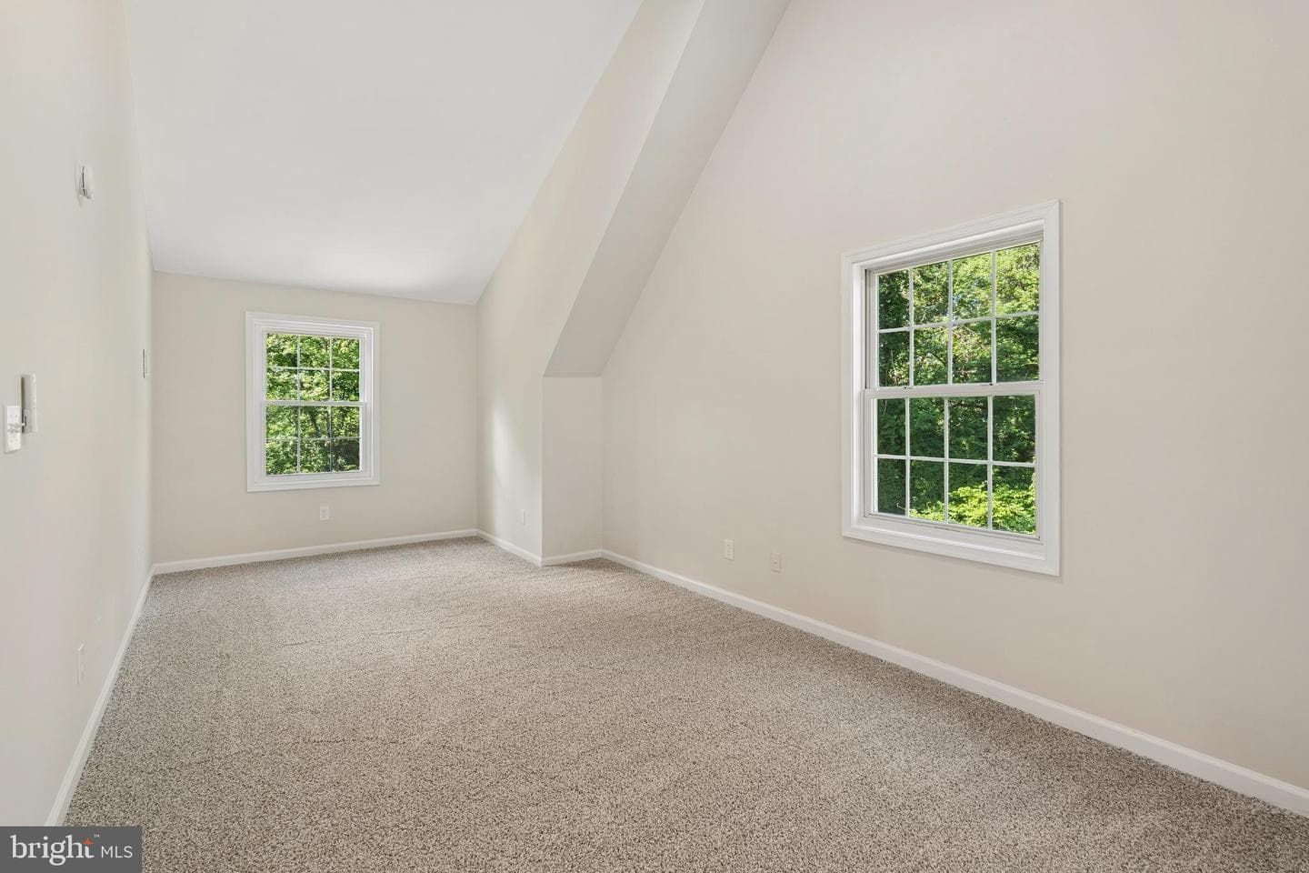 224 W Cecil Avenue photo 54