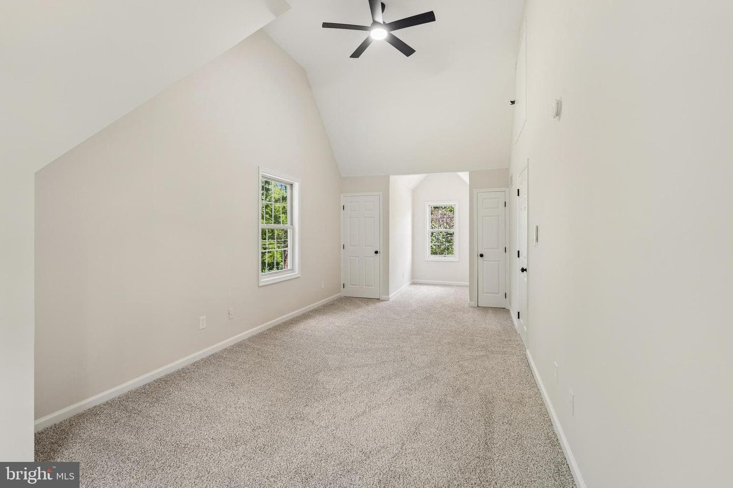 224 W Cecil Avenue photo 57