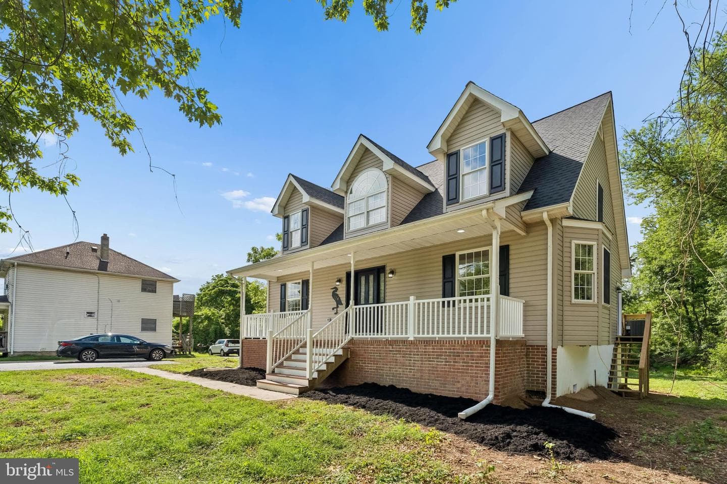 224 W Cecil Avenue photo 6
