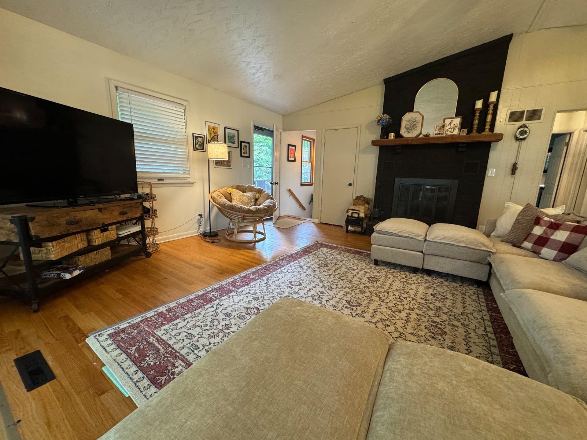 16 Kent Avenue photo 10