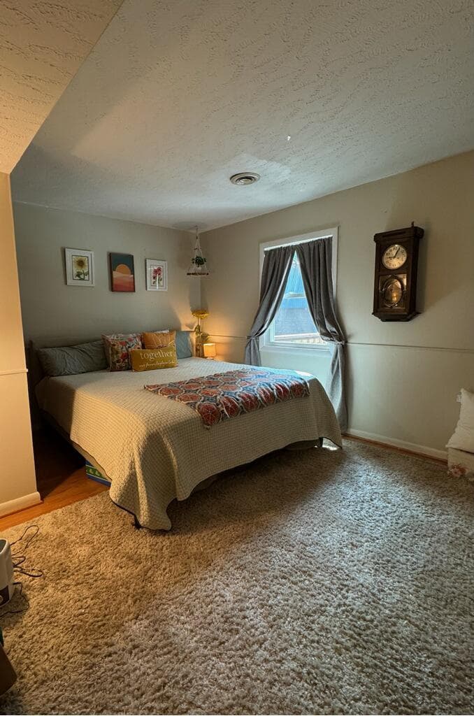 16 Kent Avenue photo 17