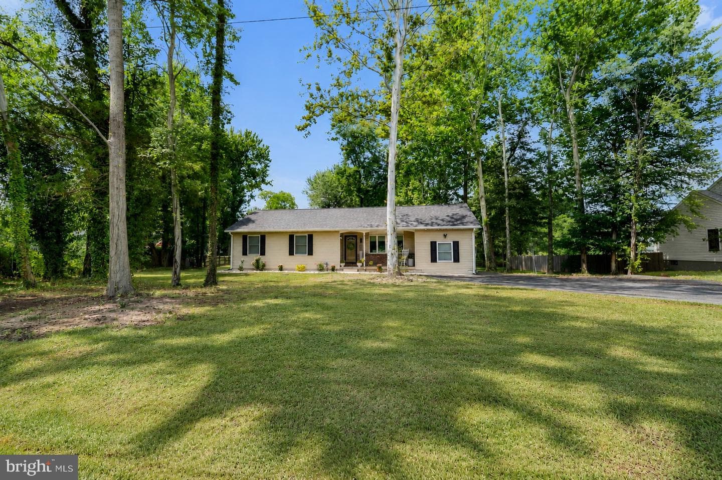 19 Elk Road photo 1