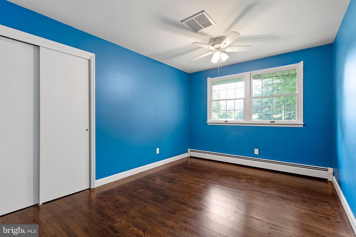 215 Calvert Road photo 18