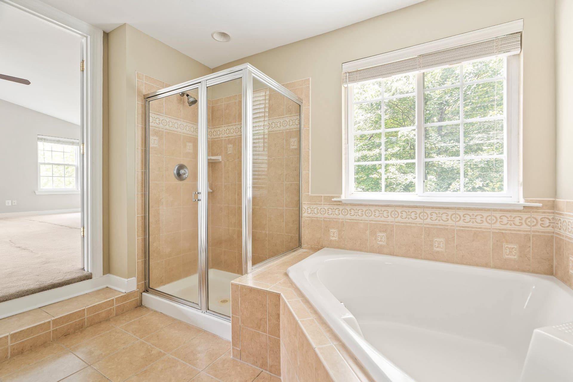 100 Raydan Way photo 17