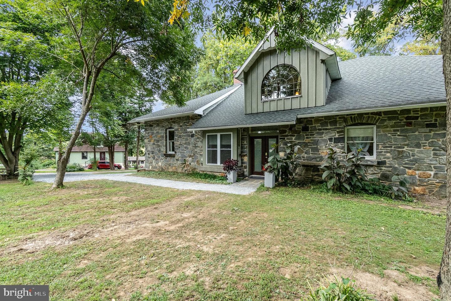 652 Liberty Grove Road photo 2