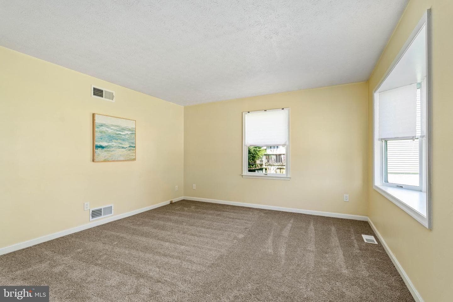 169 E Village Road photo 4