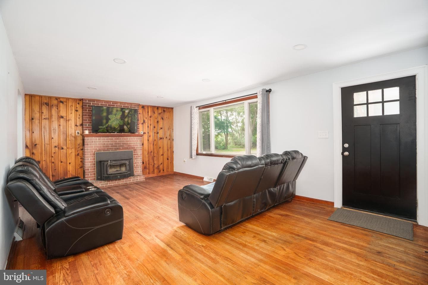 48 Hessey Lane photo 5