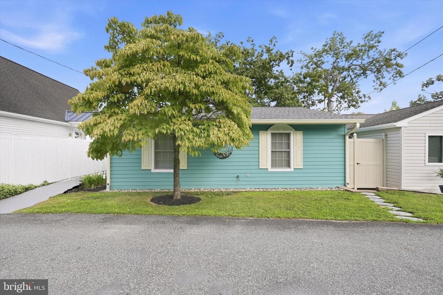 125 Elkside Road photo 1