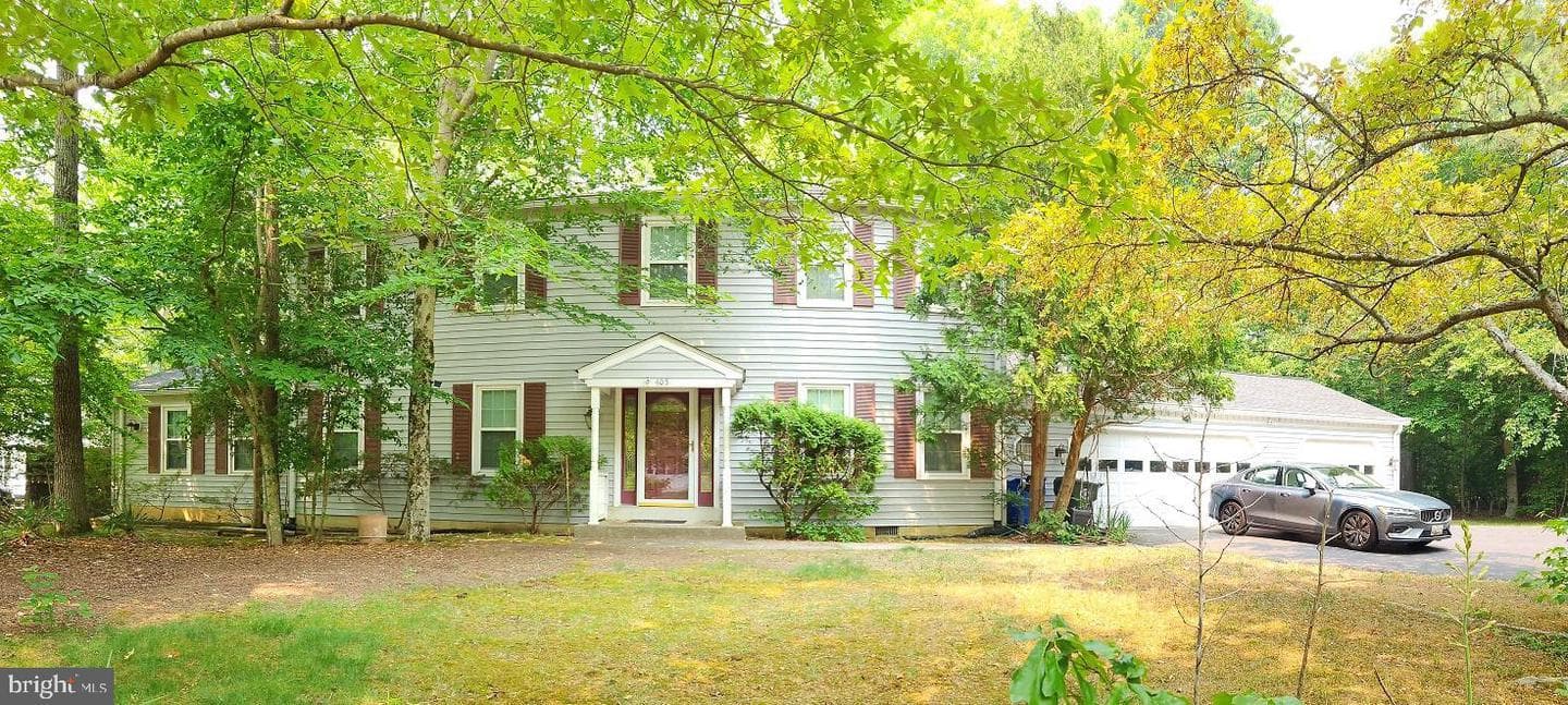 405 Crabapple Court photo 1