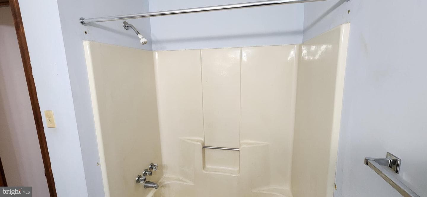 405 Crabapple Court photo 27