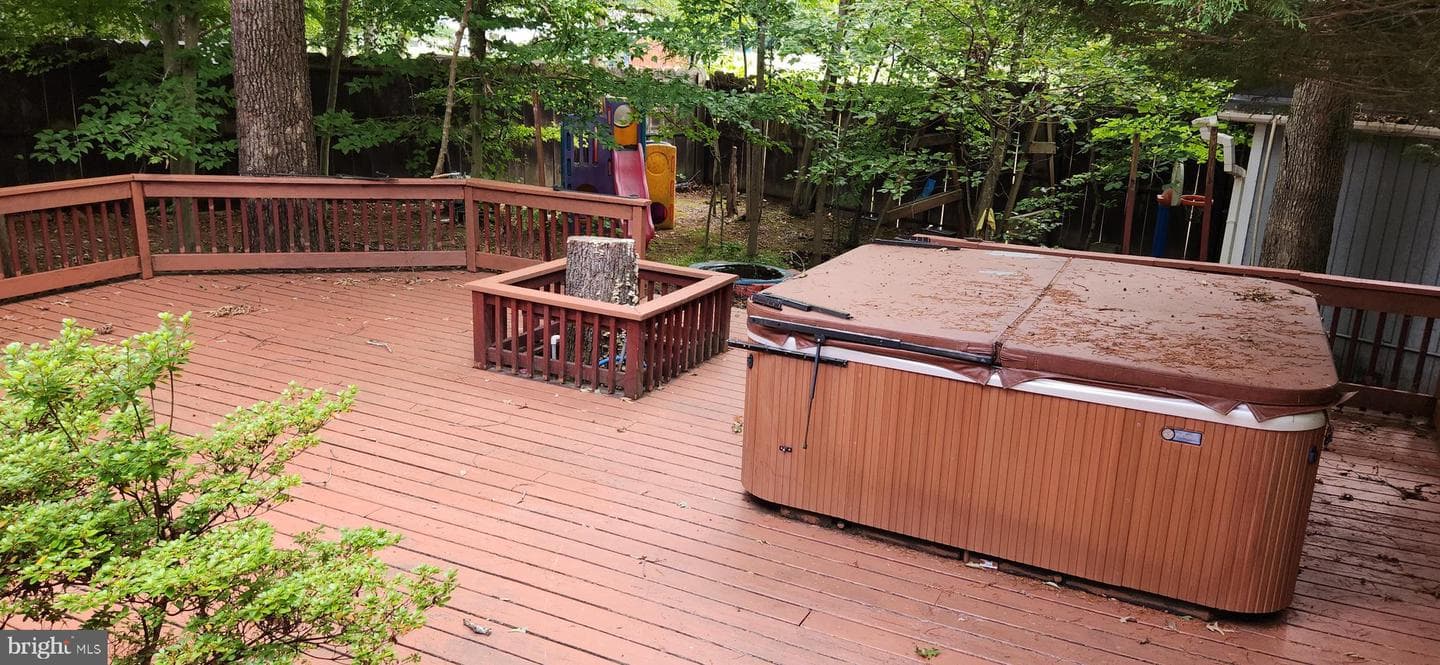 405 Crabapple Court photo 57