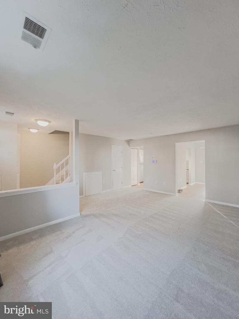 14 Meadowside Court photo 4