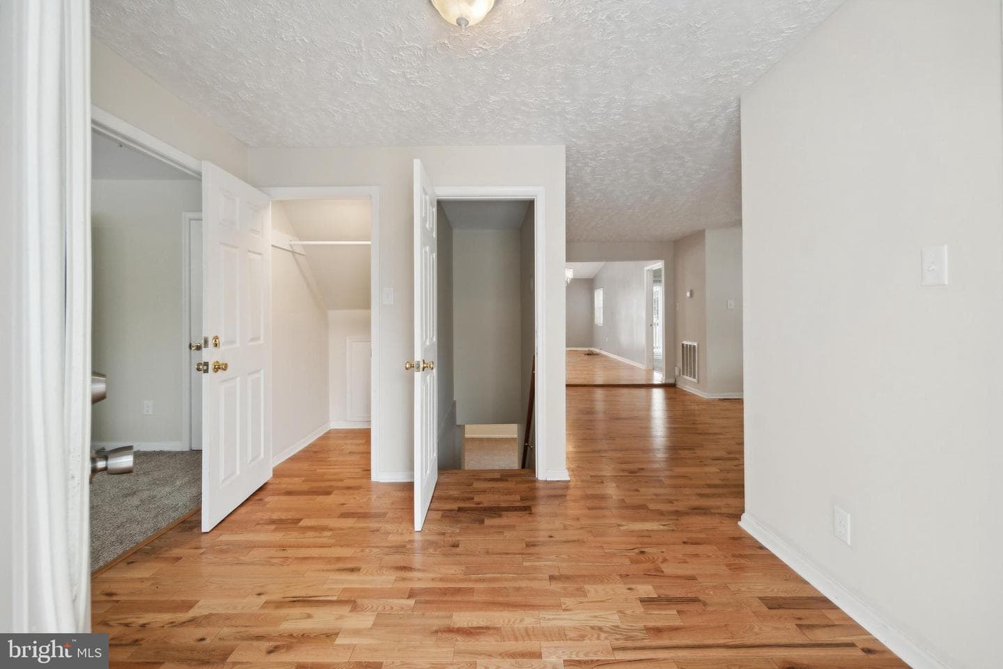 10610 Popes Creek Road photo 3