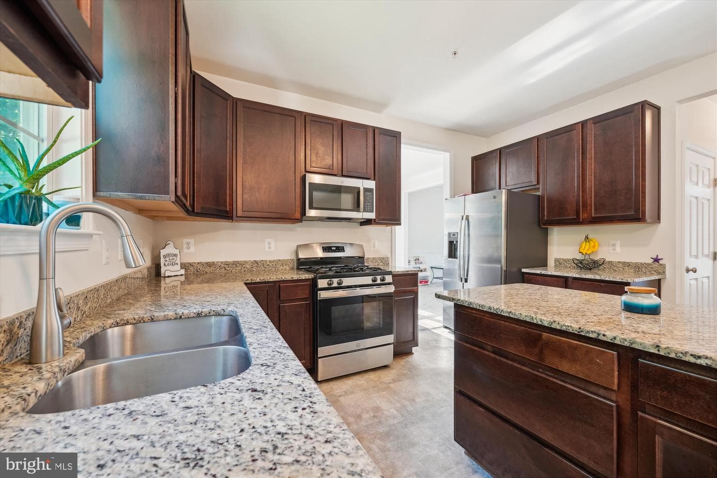7351 Tottenham Drive photo 8