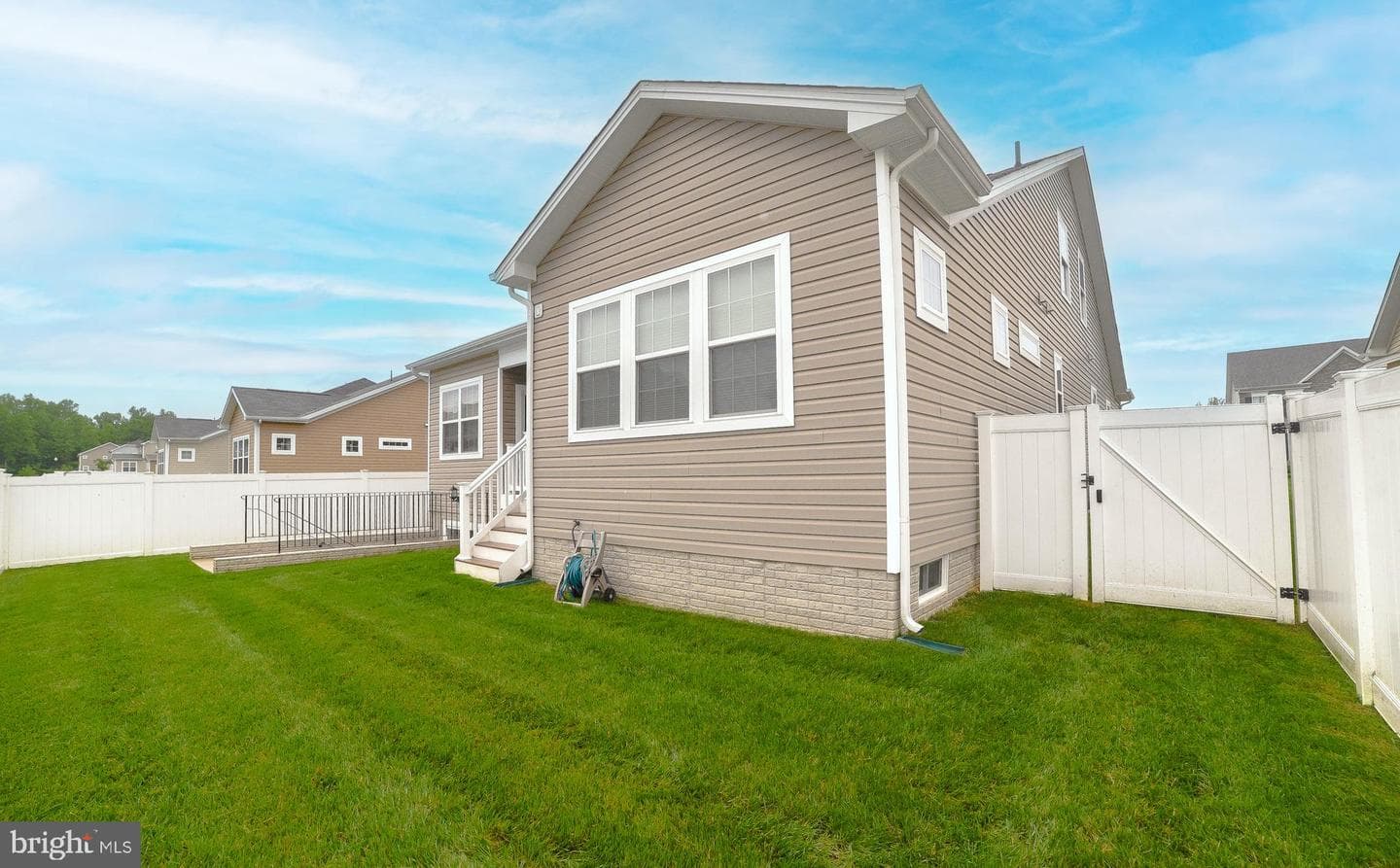 5547 Old Colony Court photo 48