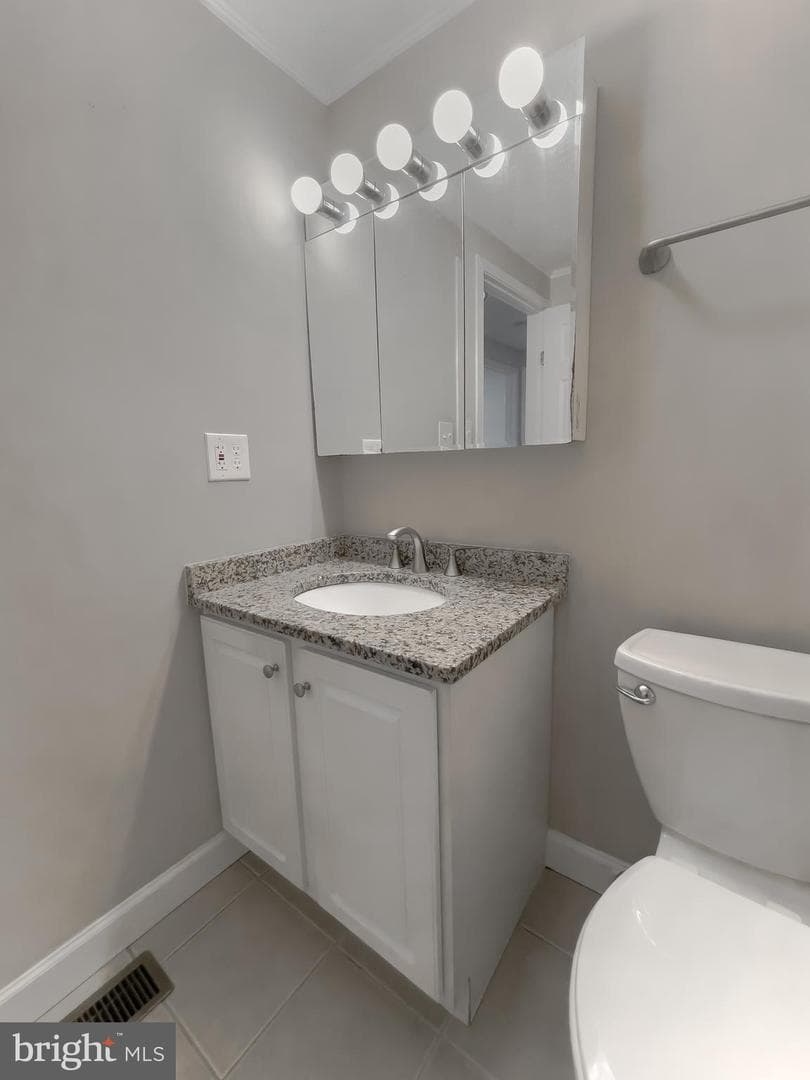 806 Truro Court photo 18