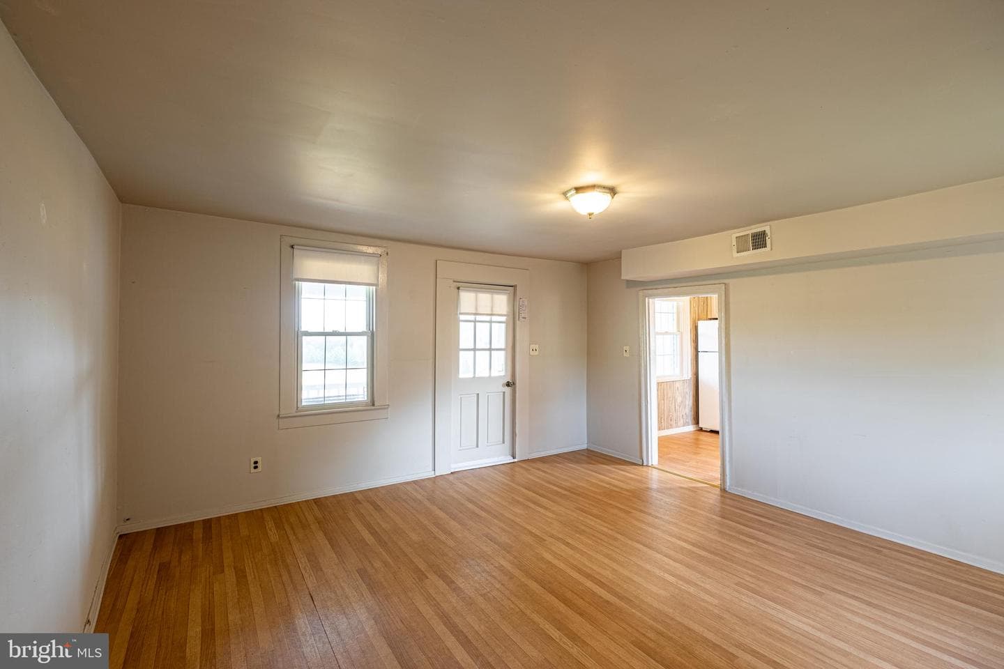 9885 Heatherstone Drive photo 20