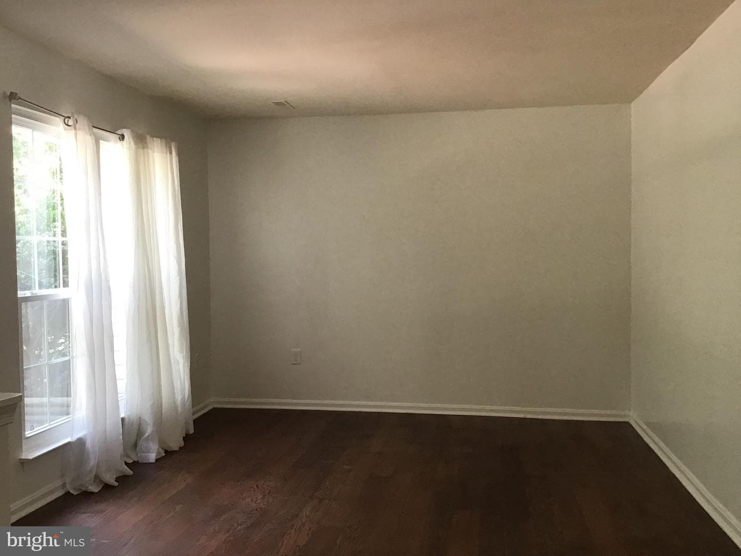 4453 Eagle Court photo 3